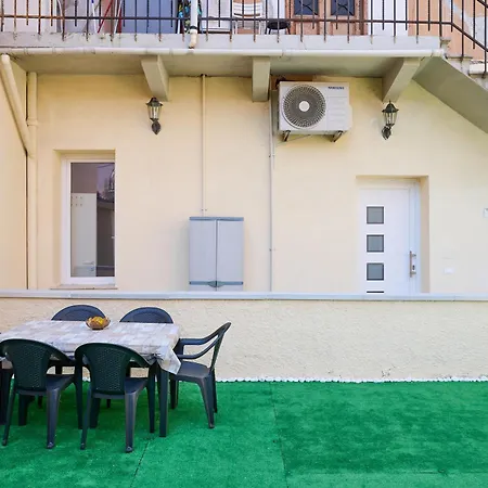 Elisabeth's Apartment Piombino
